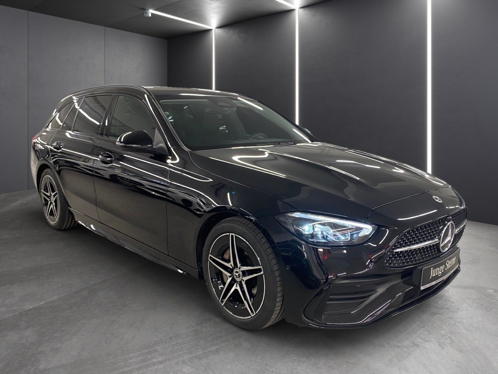 Fahrzeugabbildung Mercedes-Benz C 200 T AMG*Pano*AHK*Night*Totwink*Memo*LED*Kam*
