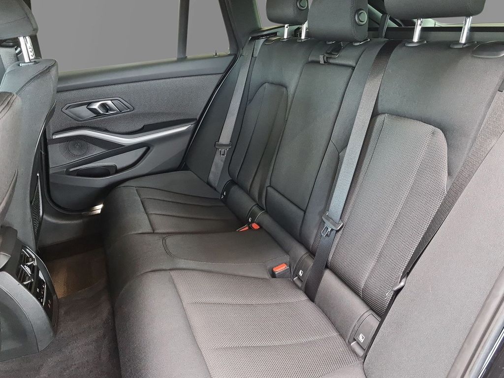 BMW 330 d xDrive Touring Advantage DAB Tempomat Shz. 