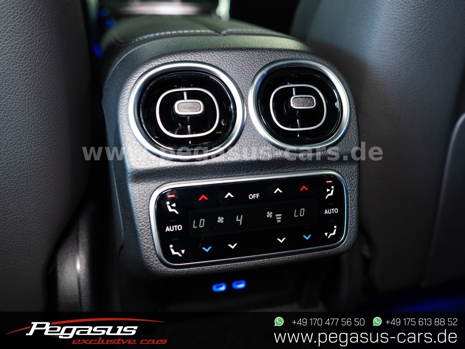 MERCEDES-BENZ C 63 AMG - 32