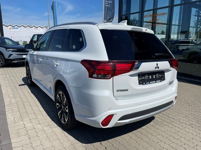 Fahrzeugabbildung Mitsubishi Outlander PHEV Top 4WD 360° AHK Leder DAB Schieb