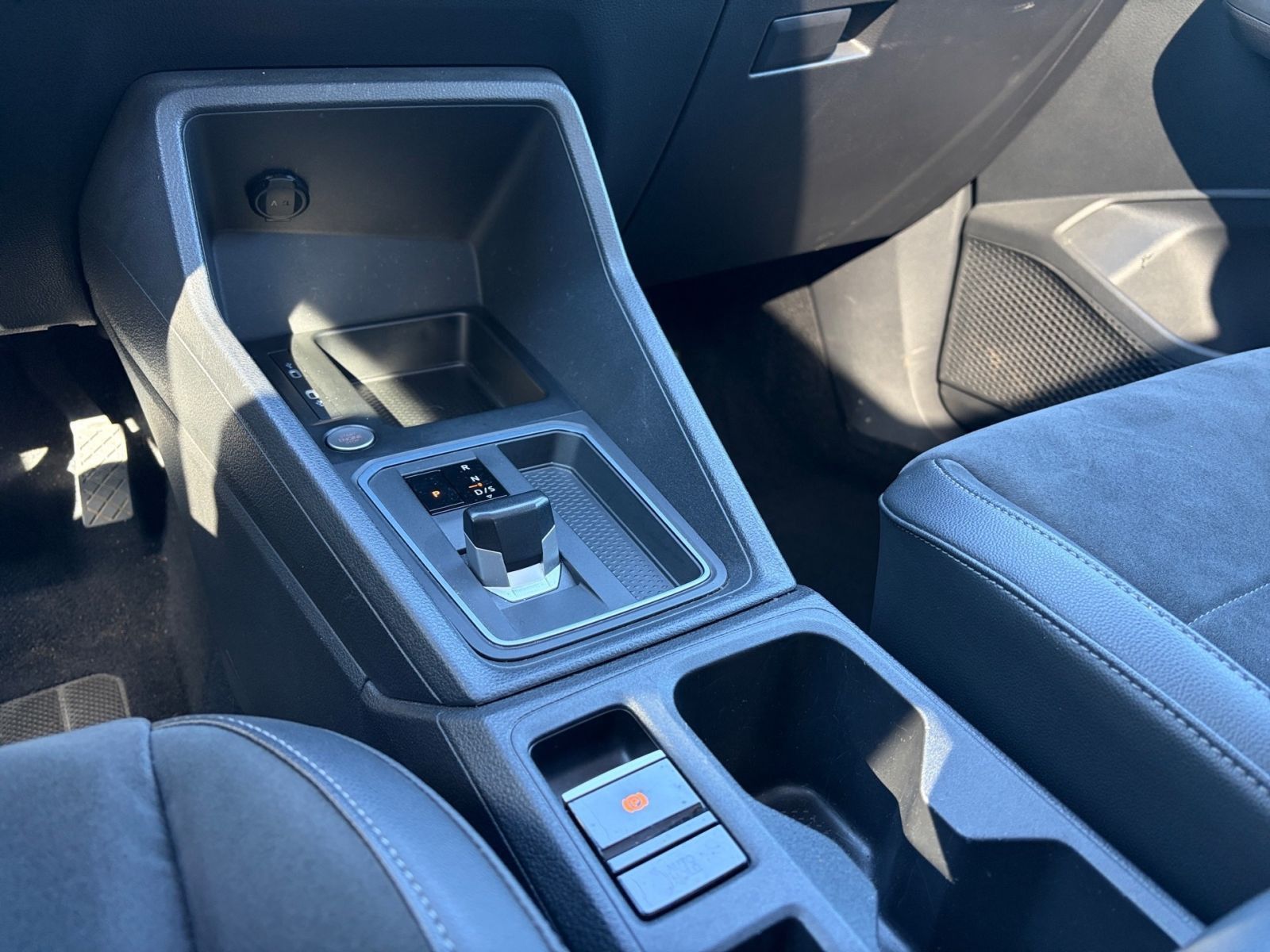 Fahrzeugabbildung Volkswagen Caddy Cargo 2.0 TDI EcoProfi*Navi*Kamera*SHZ*AHK