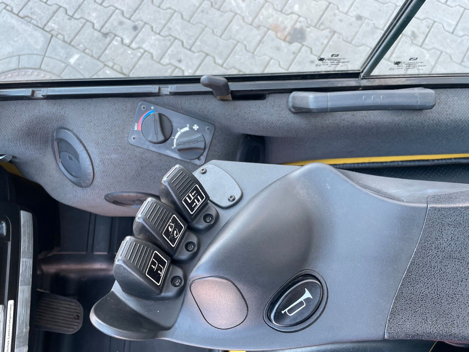 Fahrzeugabbildung Hyster H2.5FT / Duplex 3,3m / nur 948h / Waage
