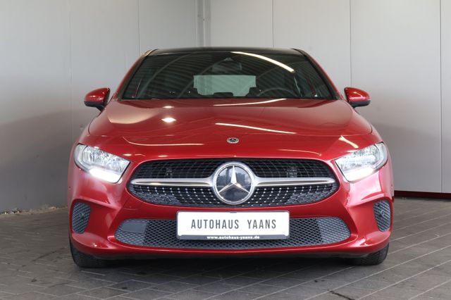 Mercedes-Benz A 180 MBUX+LANE+KAM+NAVI+PANO+ALU