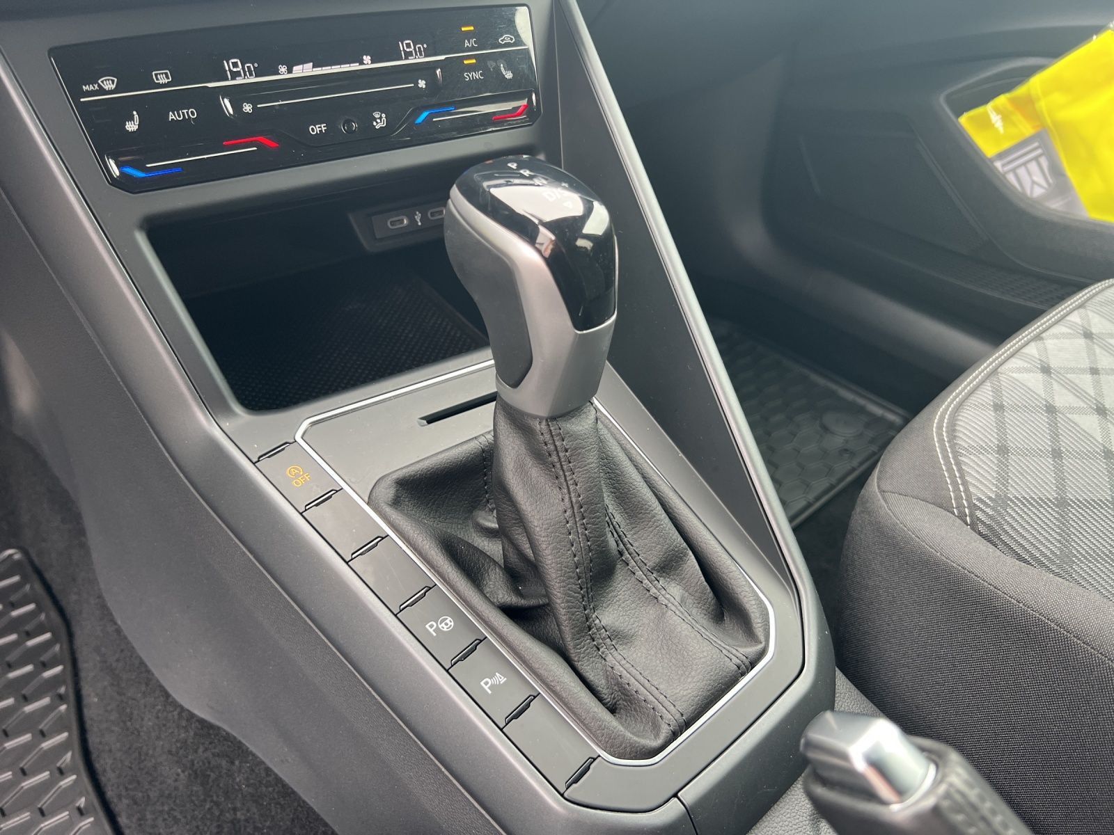 Taigo R-Line 1.5 TSI DSG Navi*Kamera*ACC