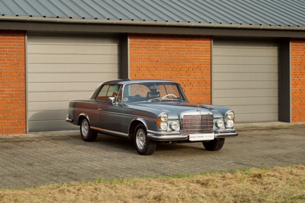 Mercedes-Benz 280