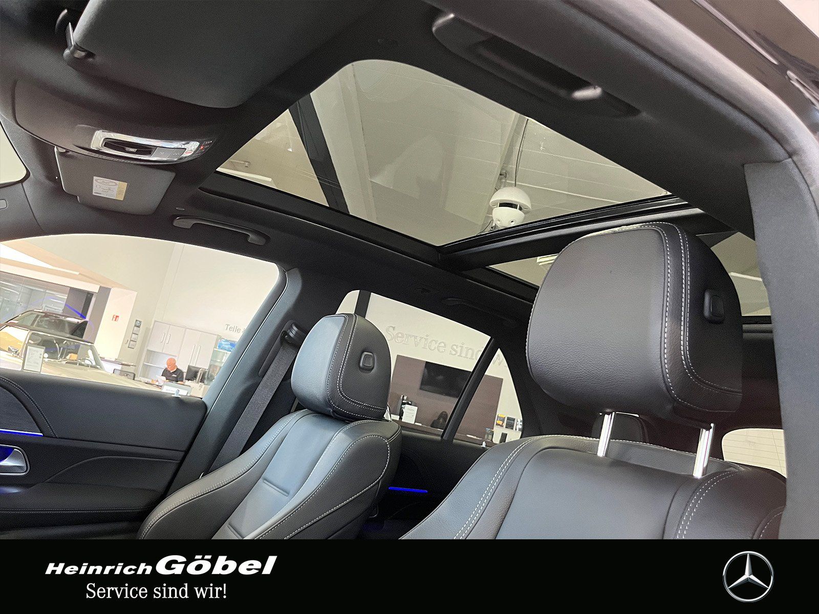 Fahrzeugabbildung Mercedes-Benz GLE 450 d 4M AMG+PANO+HUD+AHK+STANDHZ.+FAHRASSIS