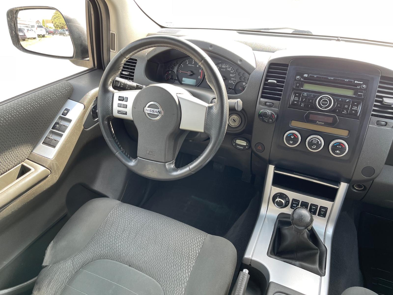 NISSAN NAVARA 190CH PICKUP DOUBLE CAB SE 4X4