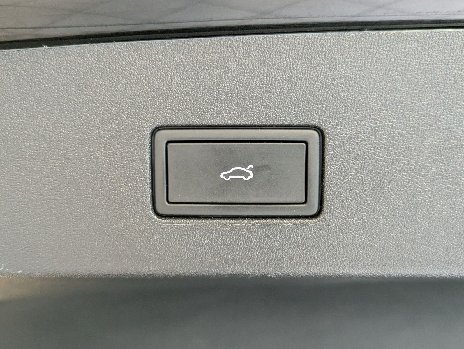 VW Tayron 2.0 4M R-Line Launch Pano Matrix AHK 20" - Image 22