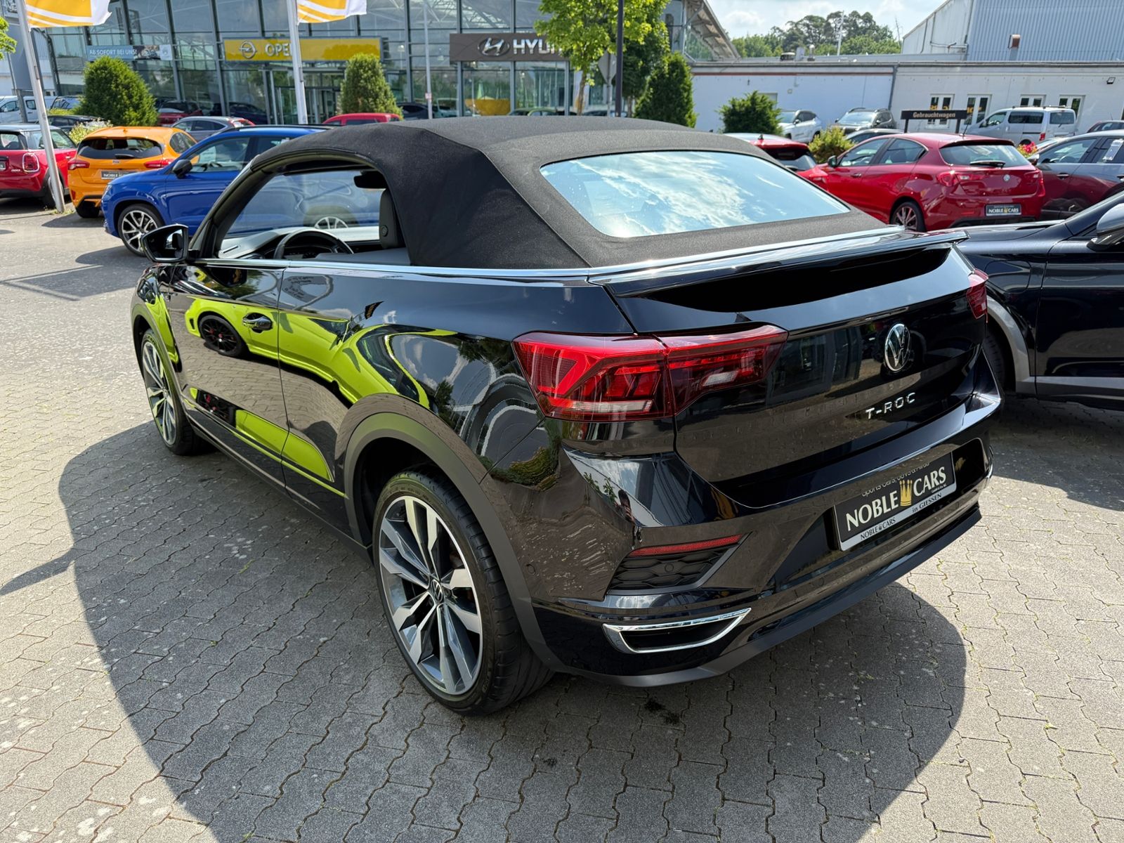 Fahrzeugabbildung Volkswagen T-Roc Cabriolet R-Line AHK LED NAVI ALU