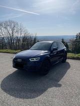 Audi Q5 40 TDI S tronic quattro sport - Audi Q5: Blau, Schiebedach