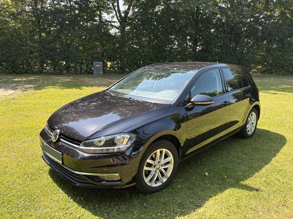 Image of Volkswagen Golf