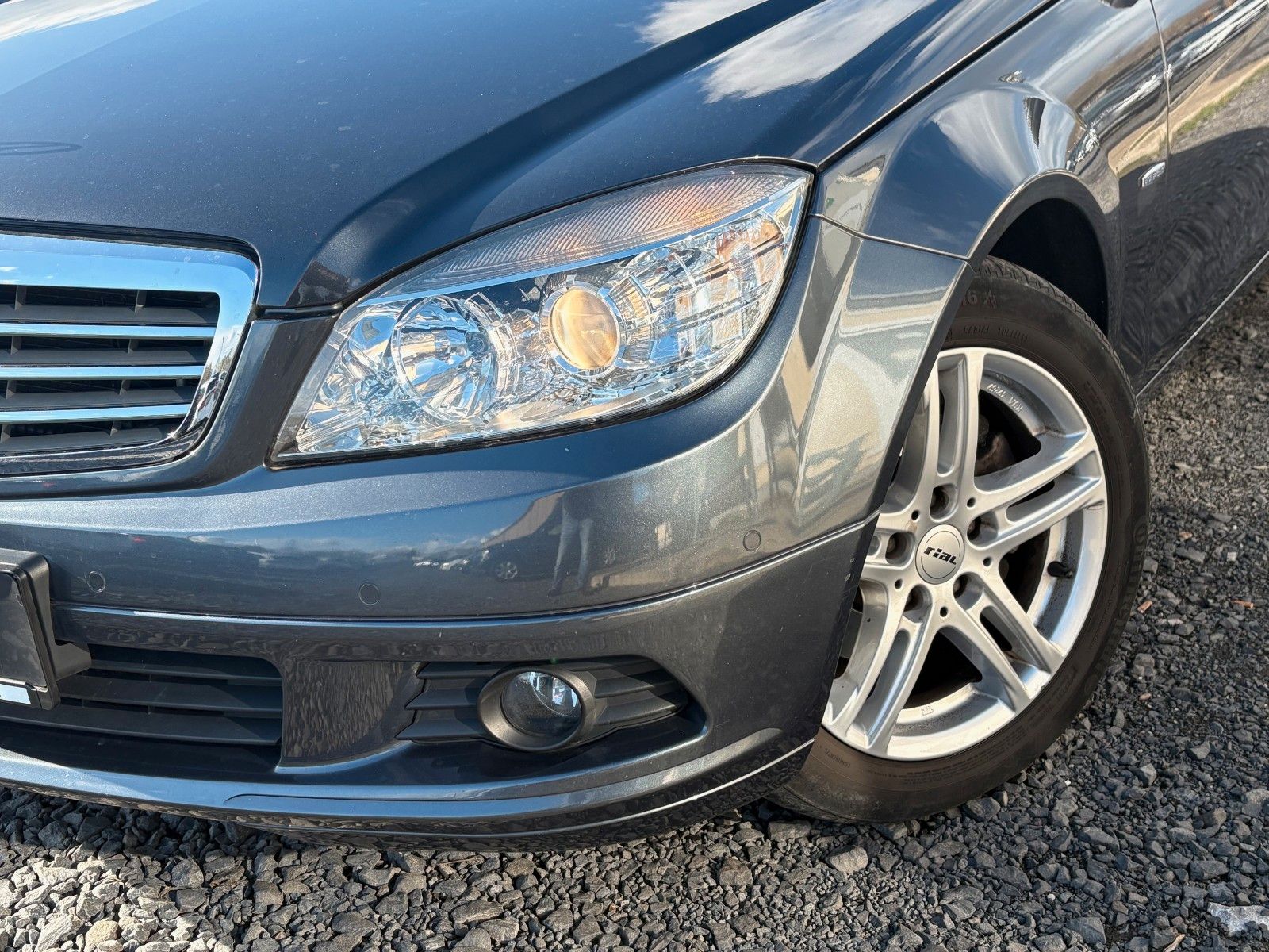 Fahrzeugabbildung Mercedes-Benz C 180 T CGI BE Aut Navi SHZ Classic PDC Tempomat