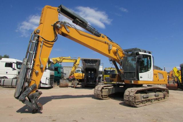 Liebherr R 926 LC GESTRECKTER - MONO Nr.: 033