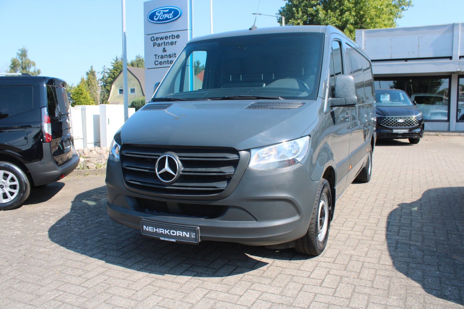 Fahrzeugabbildung Mercedes-Benz Sprinter 314 Kasten L2 H2 AHK Kamera Kunstleder
