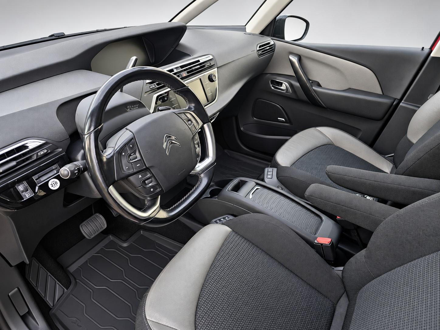 Citroën C4 Shine*JBL*DAB*PDC*AHK*