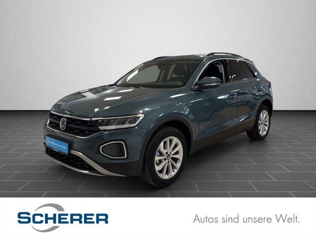 Volkswagen T-Roc 1.5 TSI Life NAVI ACC APP SHZ RearView 17"