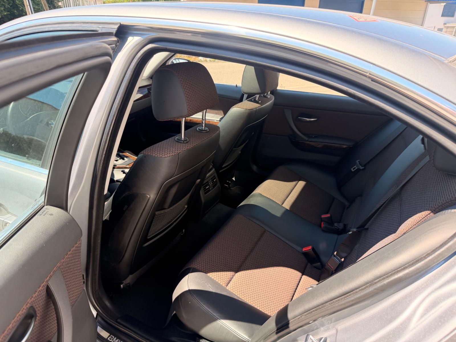 BMW 330 I E90 BERLINE BVA / | 272 ch |