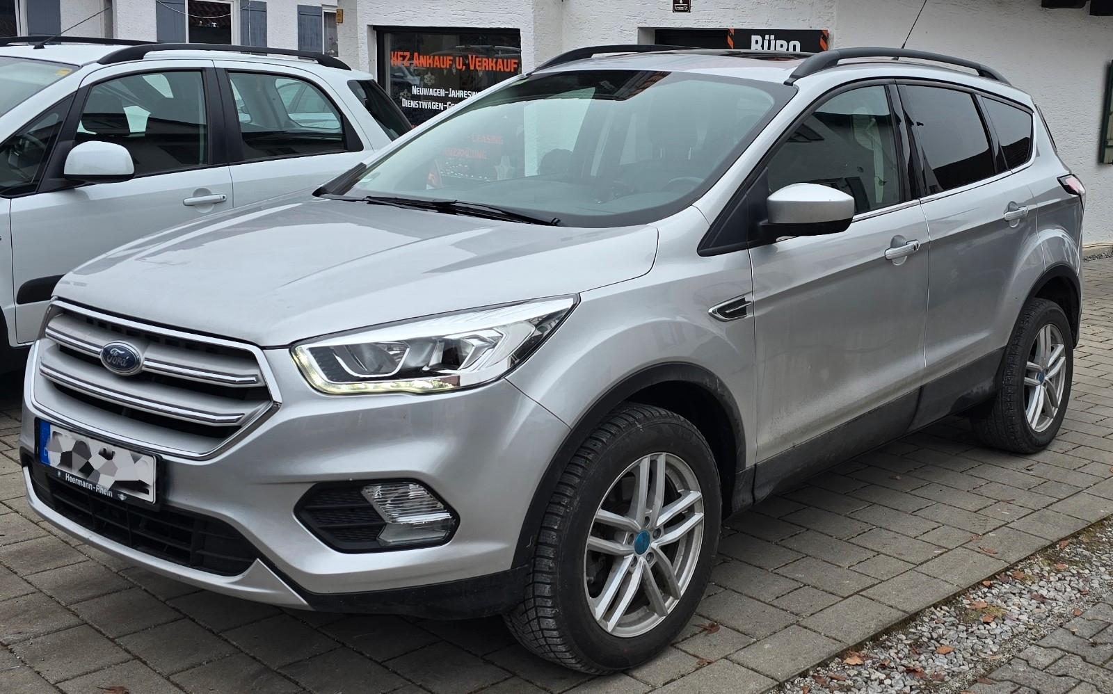 Ford Kuga 1,5 EcoBoost 4x4 134kW Titanium, Automatik,
