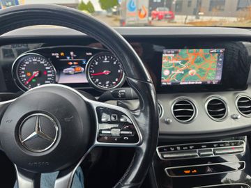 Mercedes E 220 - 7