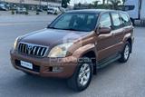 Toyota TOYOTA Land Cruiser 3.0 D-4D 16V cat 5 porte aut - gebrauchte Toyota Land Cruiser aus dem Jahr 2004