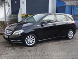 Mercedes-Benz B 180 d Style 7G-tronic/BiXen./