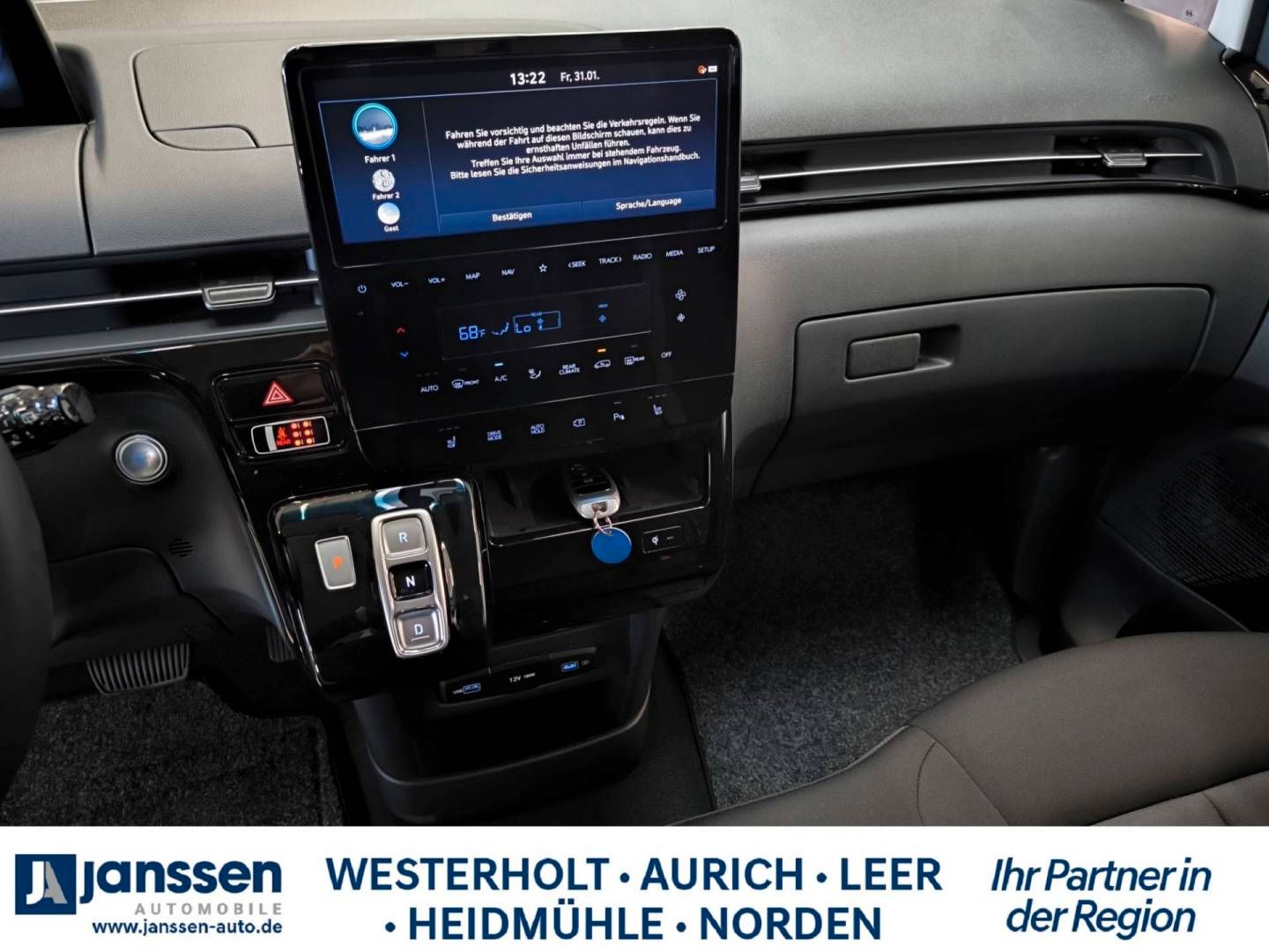 Fahrzeugabbildung Hyundai STARIA 9-Sitzer TREND/Automatik/PDC/Navi/Rückfah