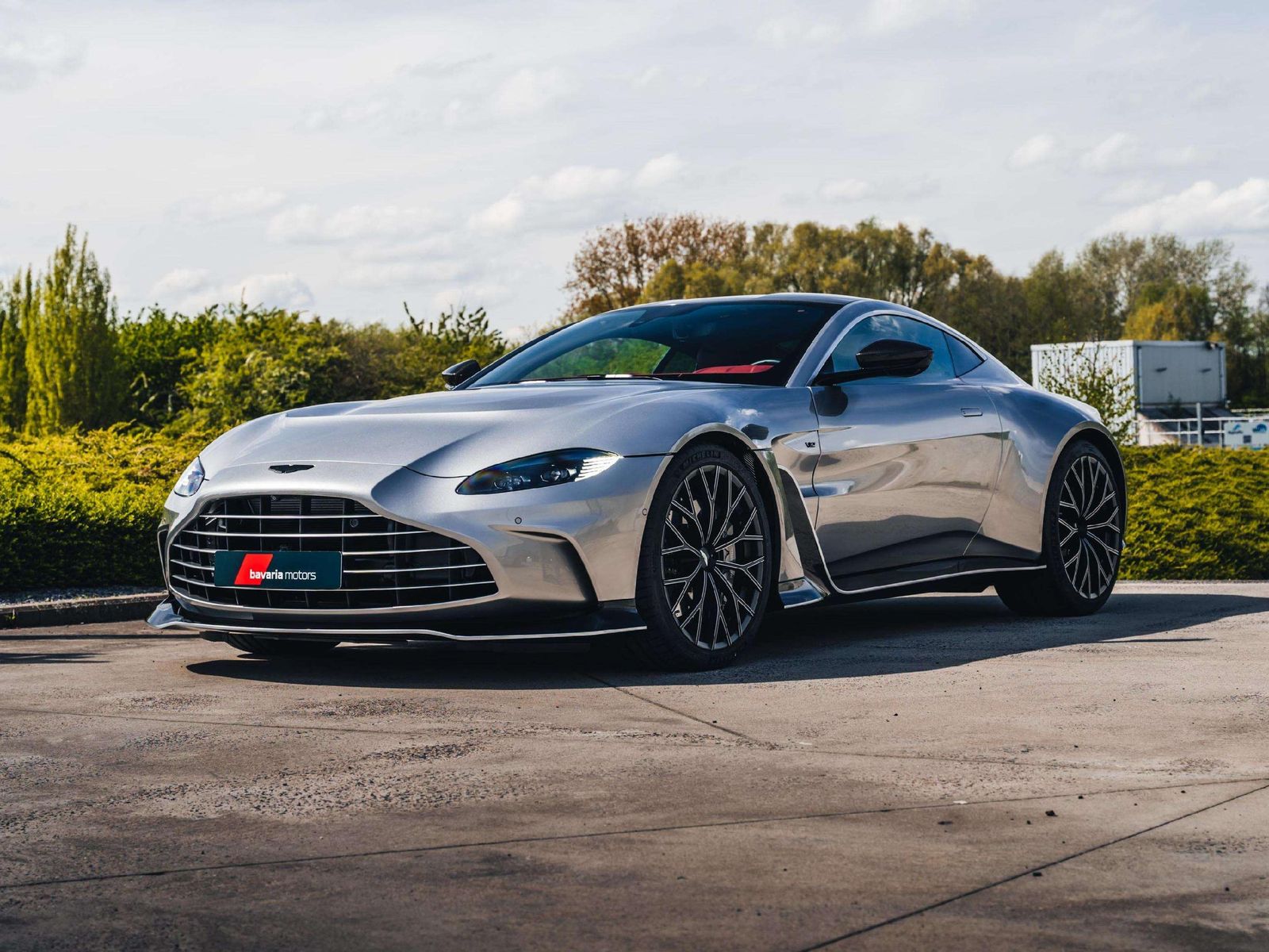 Aston Martin Vantage V12 Coupé / 1 of 333 / Aluminit Ch. R imagem 3