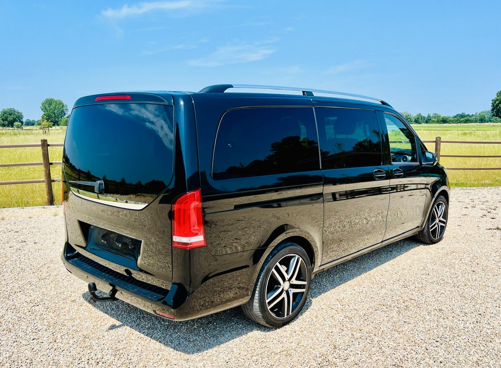 MERCEDES-BENZ V 250 d Aut. AVANTG. ED. extral. 140+10 AVAN...