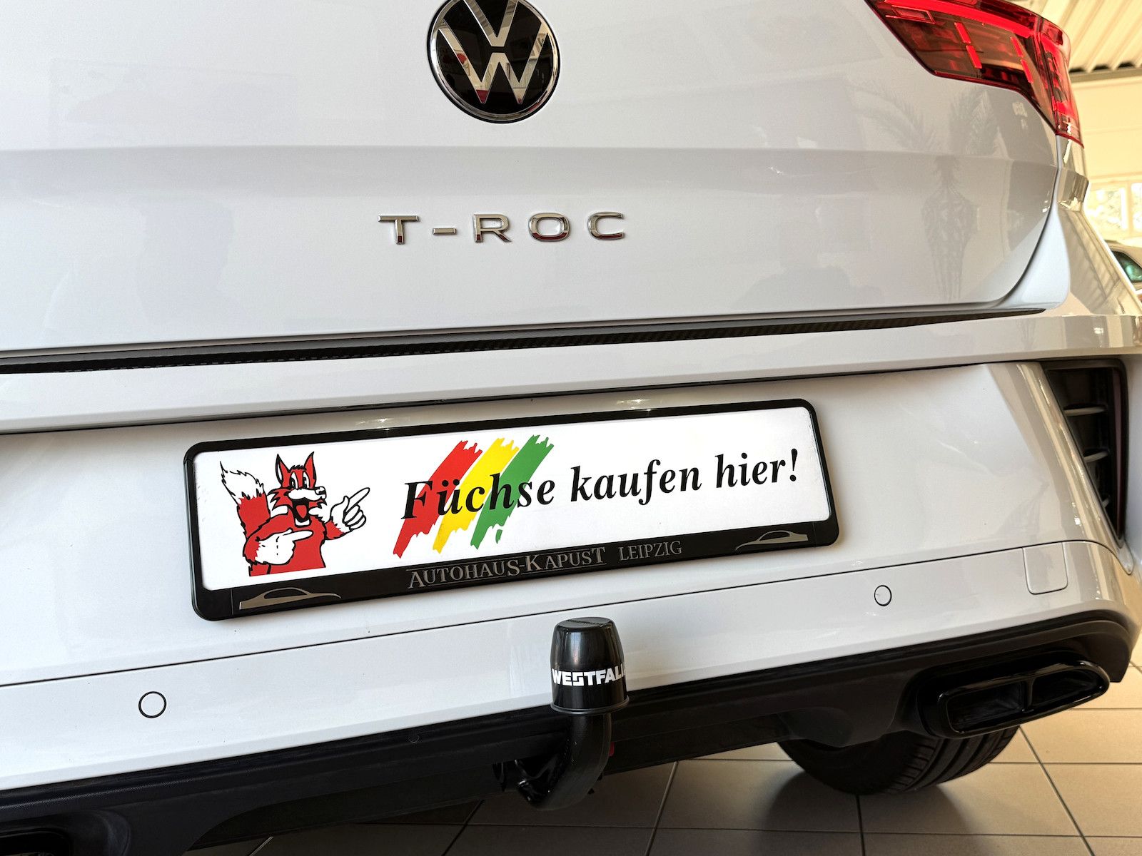 Fahrzeugabbildung Volkswagen T-Roc 1.5 DSG R-Line/Black/1.Hd/Spur/Park/Ahk