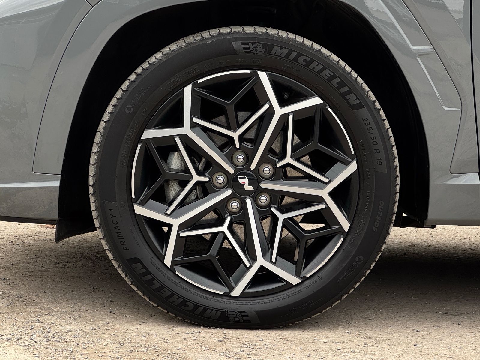 Fahrzeugabbildung Hyundai Tucson 1.6 T-GDI N-Line PHEV 4WD KRELL CAM ACC