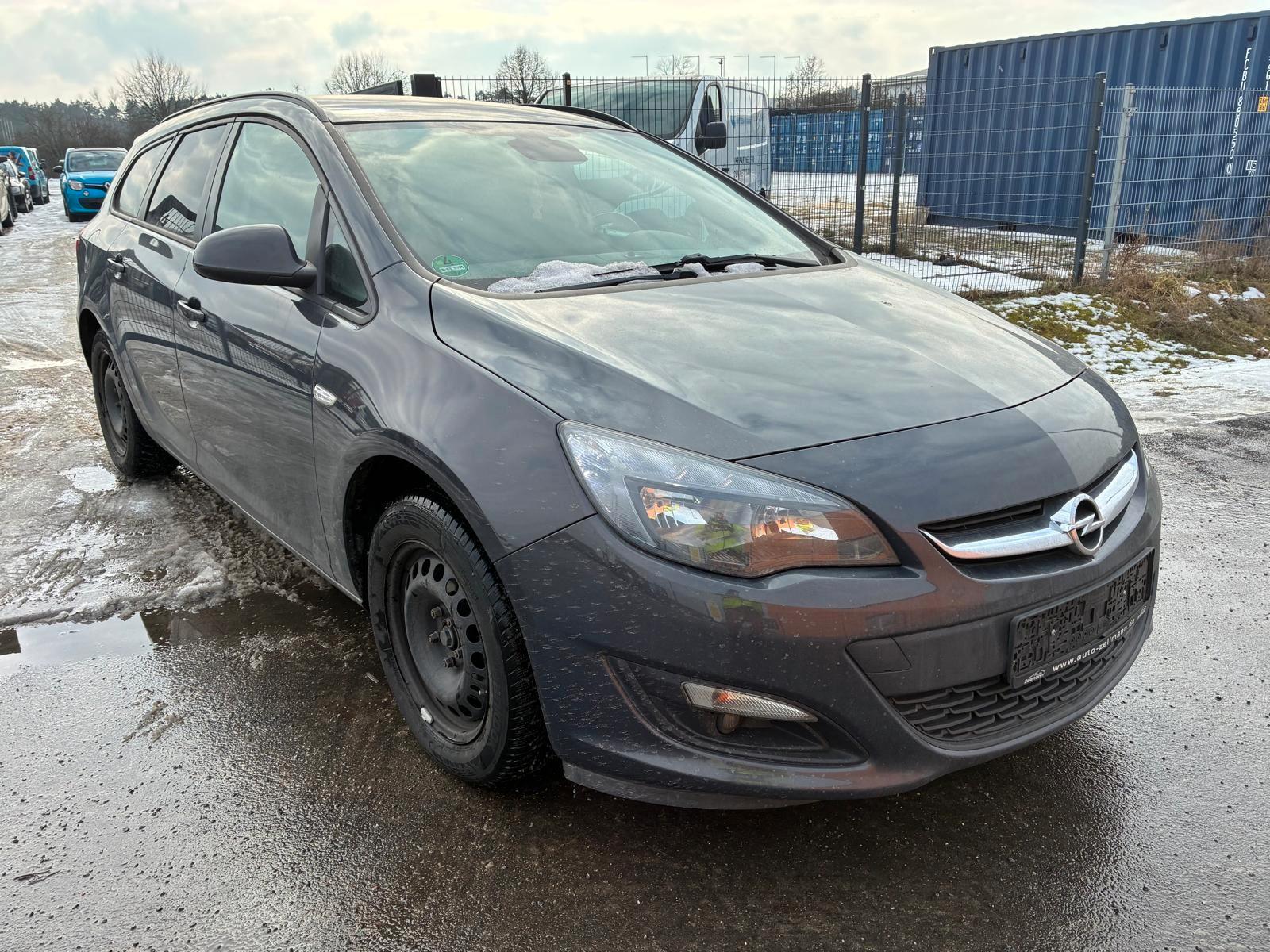 Opel Astra 2015 — photo 17