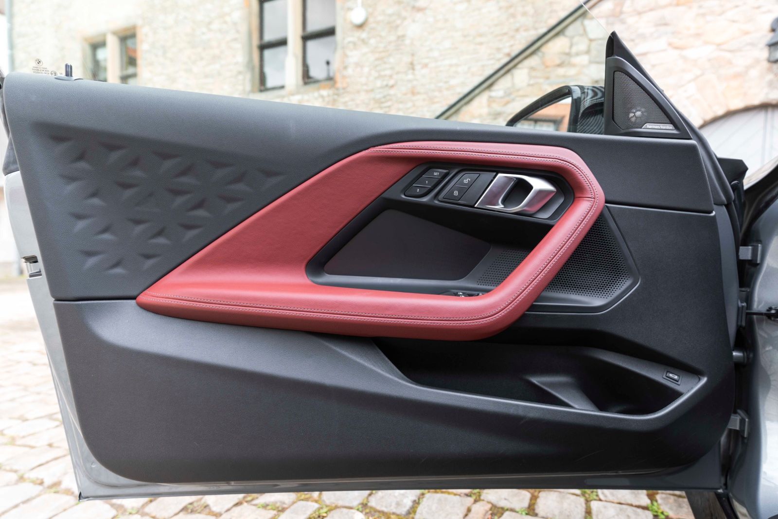 Fahrzeugabbildung BMW 230I M-SPORT KAM CARPLAY LED CARBON H&K M