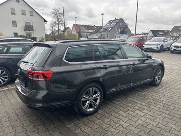 Volkswagen Passat Variant - 5