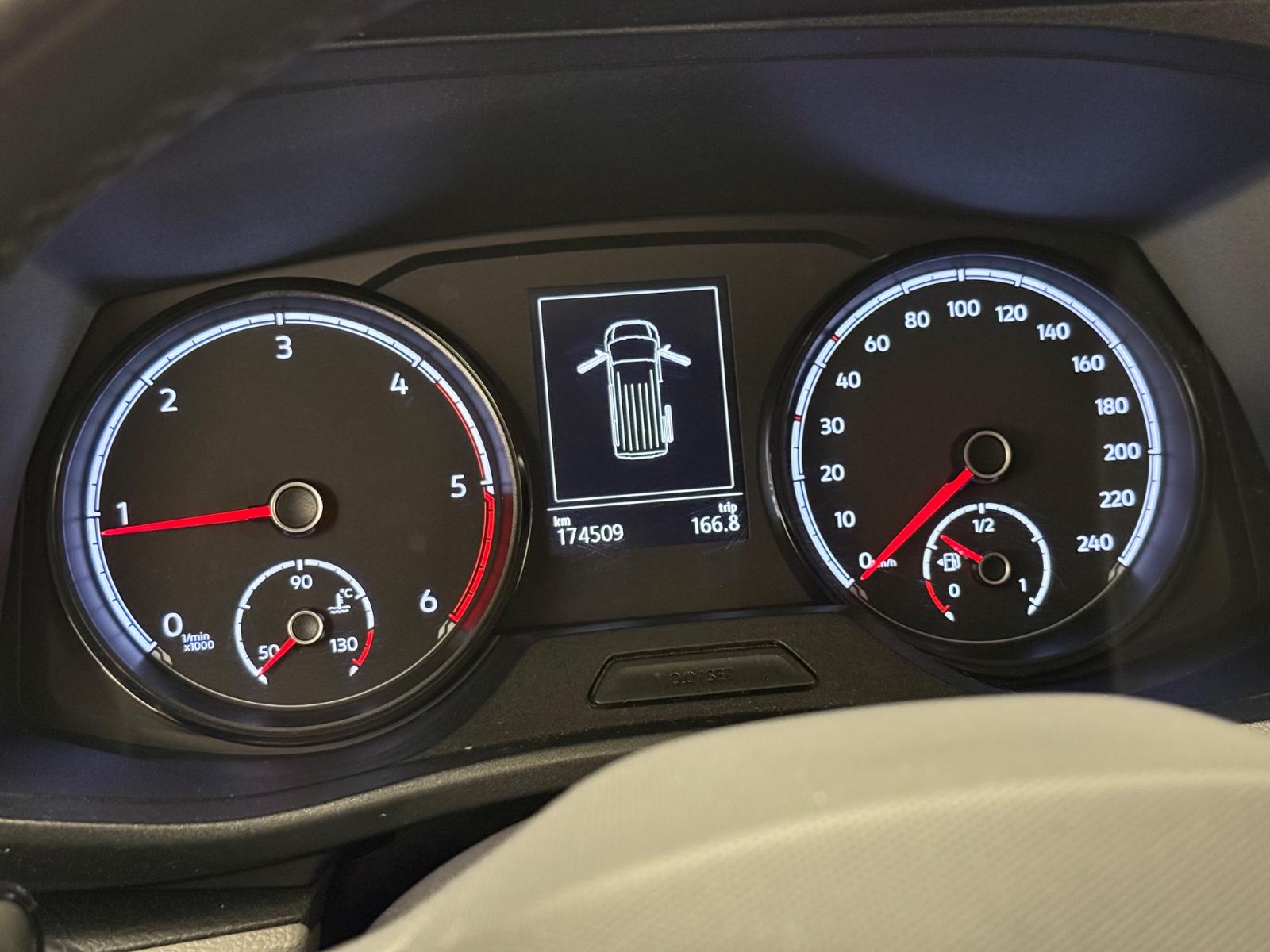 Volkswagen T6.1 Transporter DSG NAVI KLIMA ACC