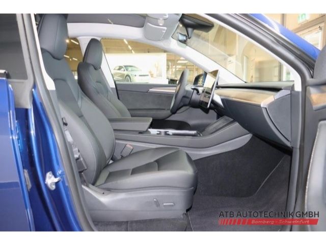 Fahrzeugabbildung Tesla Model Y Long Range DUAL MOTORS Panorama Navi dig