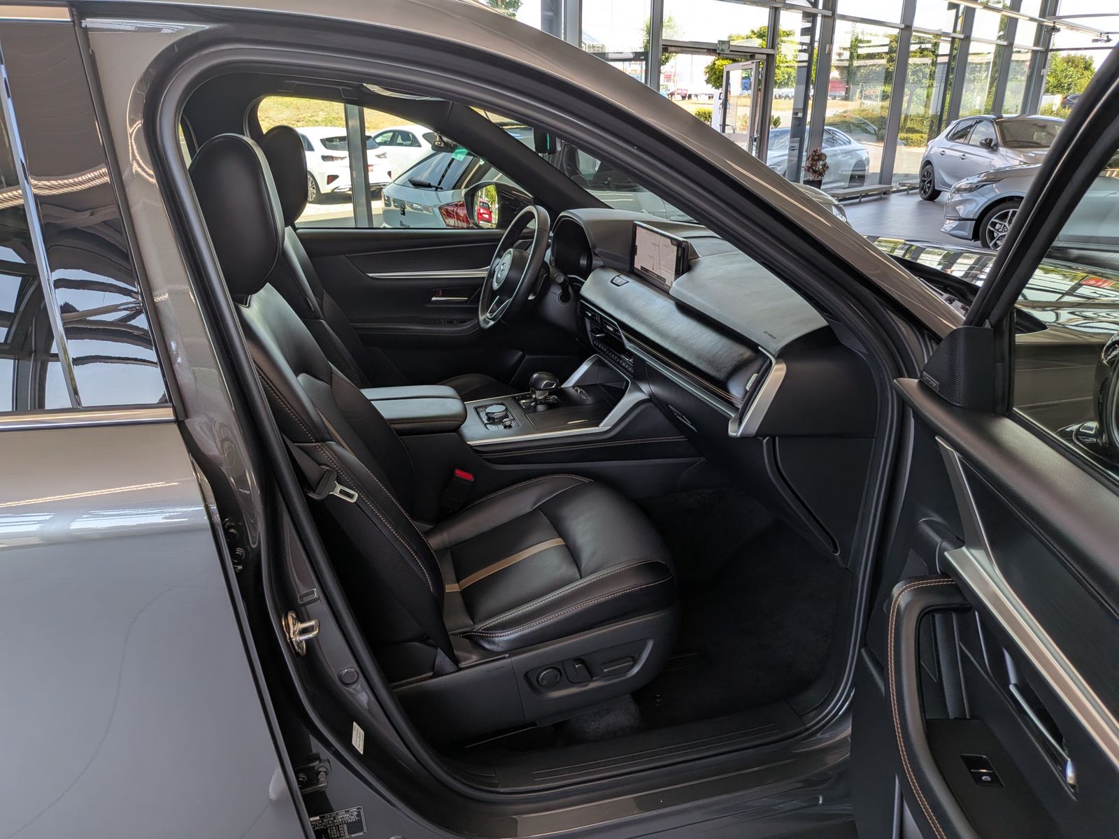 Vehicle image Mazda CX-80 3.3L E-SKYACTIV D 254 HOMURA+ 7-seat Pano