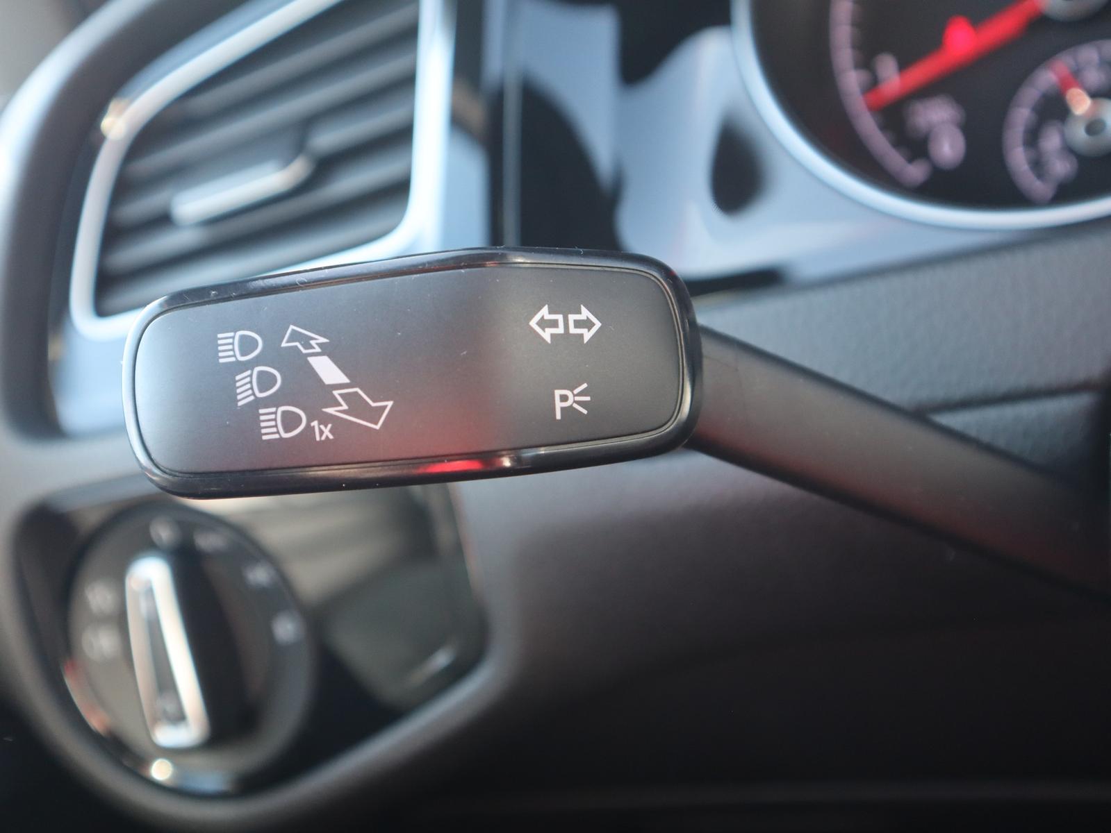 Volkswagen Golf Variant 1.4 TSI DSG R-Line Bi-Xenon Navi Dy