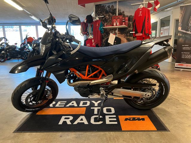 KTM 690 SMC R black edition