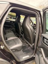 Porsche Cayenne 3.0 V6 Tiptronic -pano-360 Abstand, Temp - Porsche Cayenne in Mönchengladbach