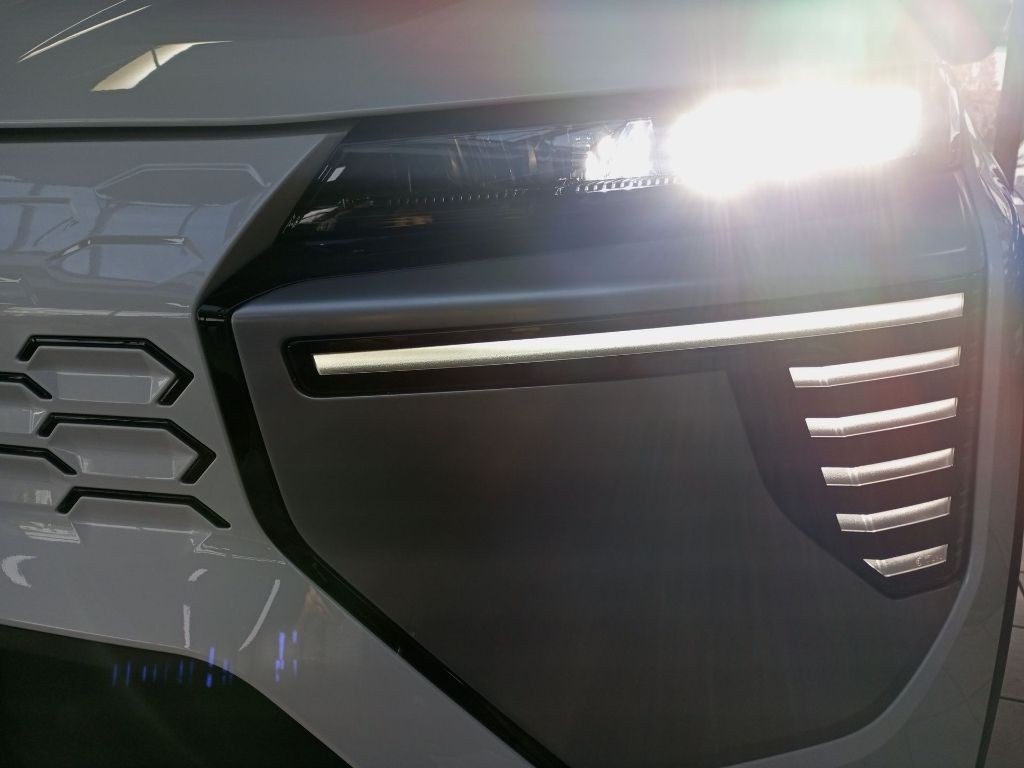 Fahrzeugabbildung Mitsubishi Eclipse Cross Diamant TOP Luxury 87 kWh (22kW)