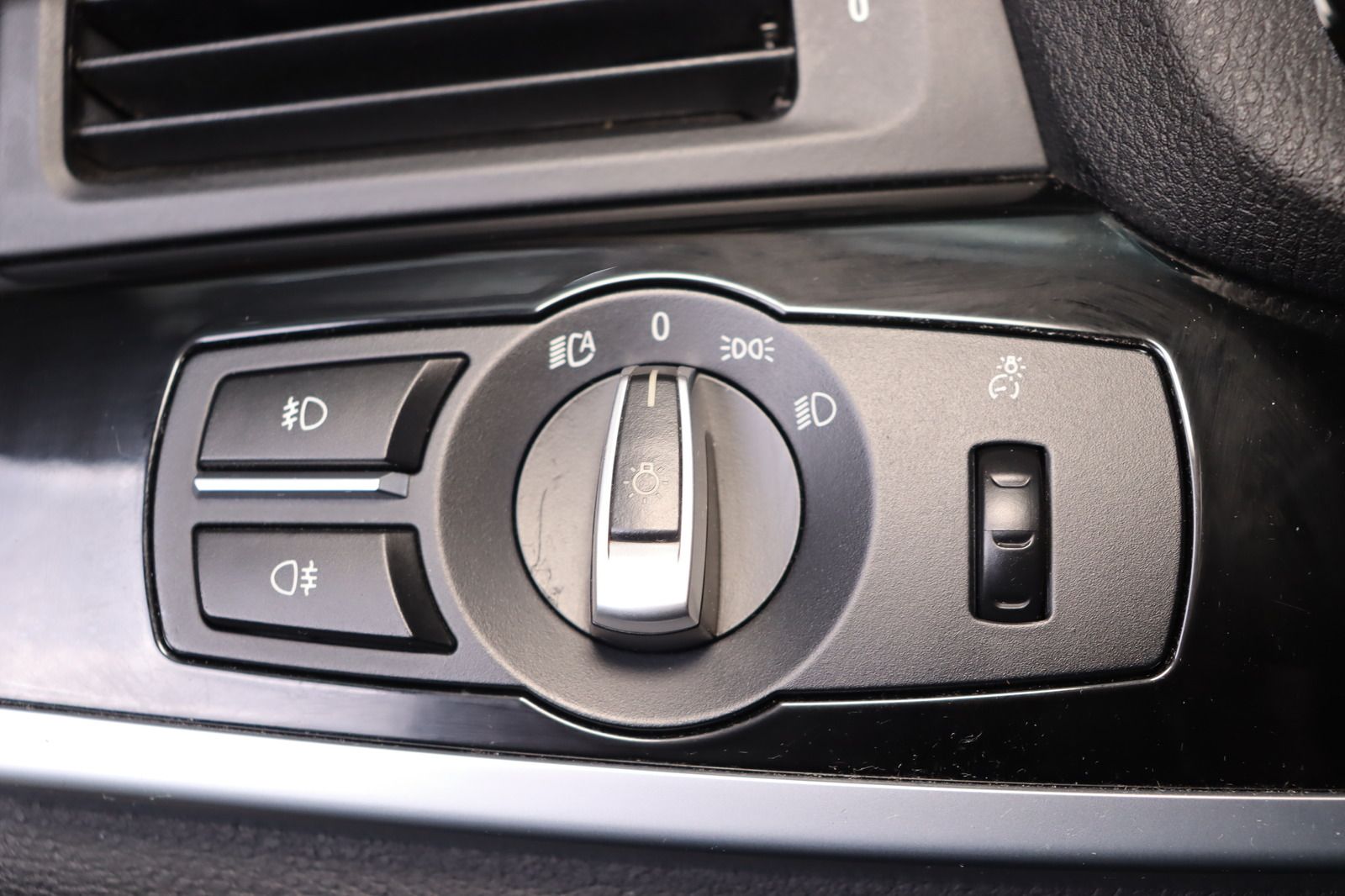 Fahrzeugabbildung BMW X3 * HUD * Pano * Memory * Bi-Xenon * Lenkradhzg
