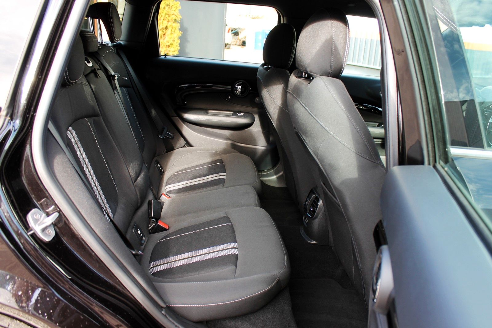 Fahrzeugabbildung MINI Cooper S Clubman ACC LED SHZ CarPlay HUD PDC