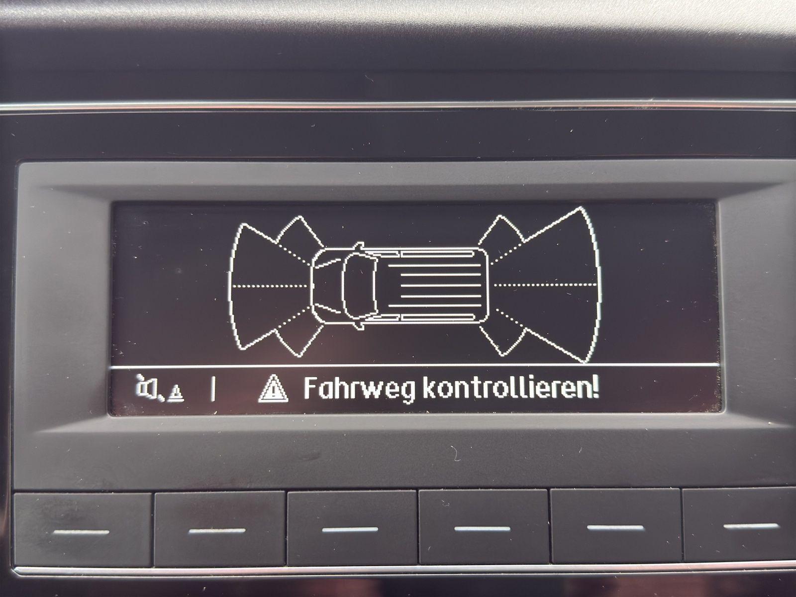 Volkswagen T6.1 Kasten 2.0 TDI LR KLIMA+SITZHZG+PDC+DAB+