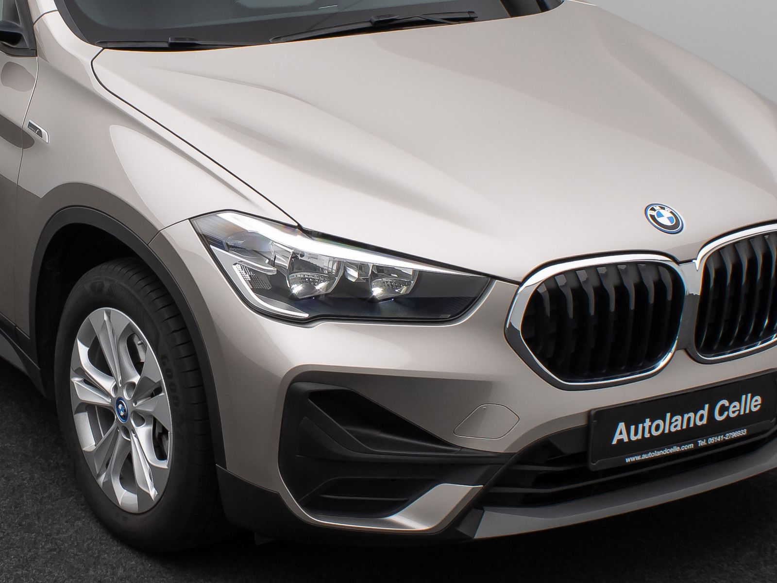 Fahrzeugabbildung BMW X1 xD25e  DAB Navi Lordos Geschwindigkeitsreg