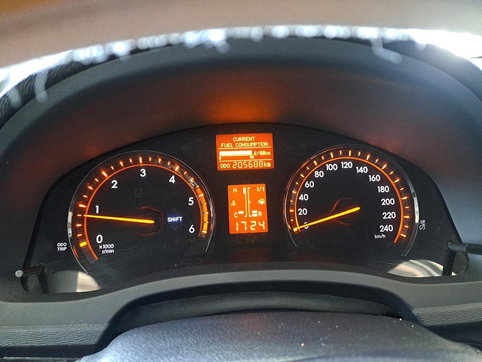 Toyota Avensis 2011 — photo 9