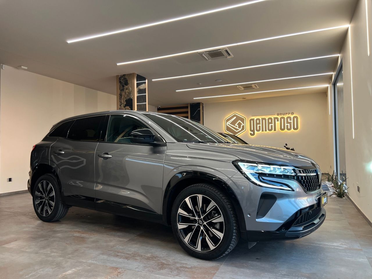 Other Renault Austral Full Hybrid E-Tech 200 CV Iconic imagem 2