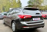 Ford Focus Turnier Trend, Automatik . Garantie - Ford Focus mit Benzin-Antrieb: Kombi, Turnier Trend
