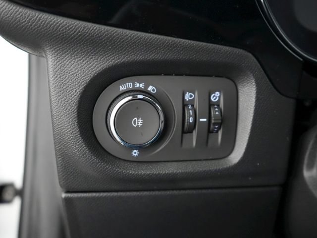 Corsa F FACELIFT GS AT+LED LICHT+NAVI+RÜCKFAHRKA
