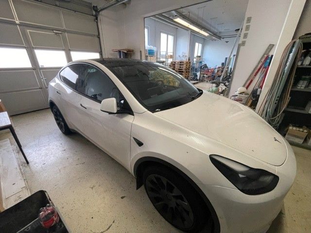 Tesla Model Y Long Range Dual Motor AWD Long Range