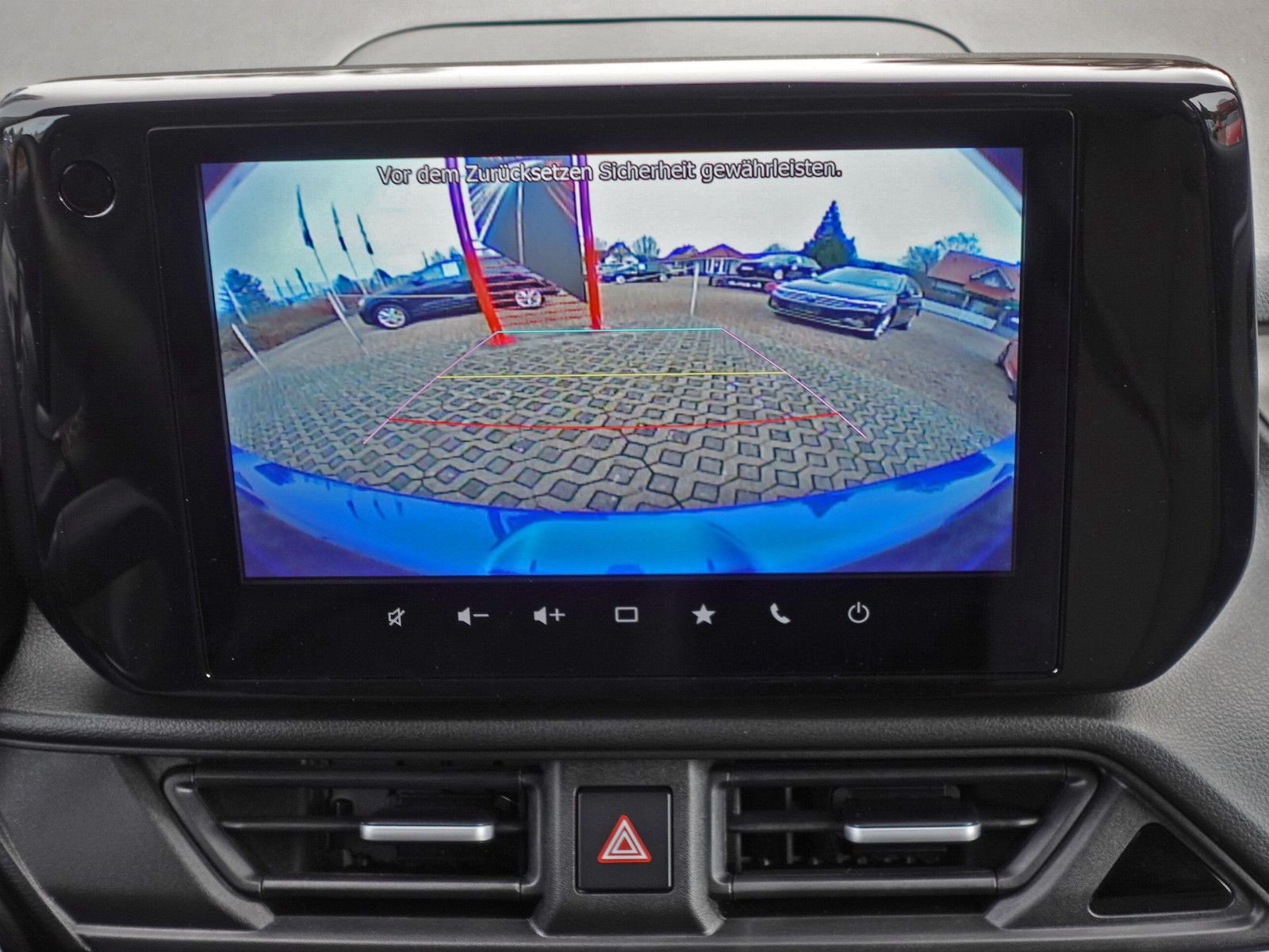 Fahrzeugabbildung Suzuki Swift 1.2 Comfort+ I.Hand Navi ACC Blind Spot